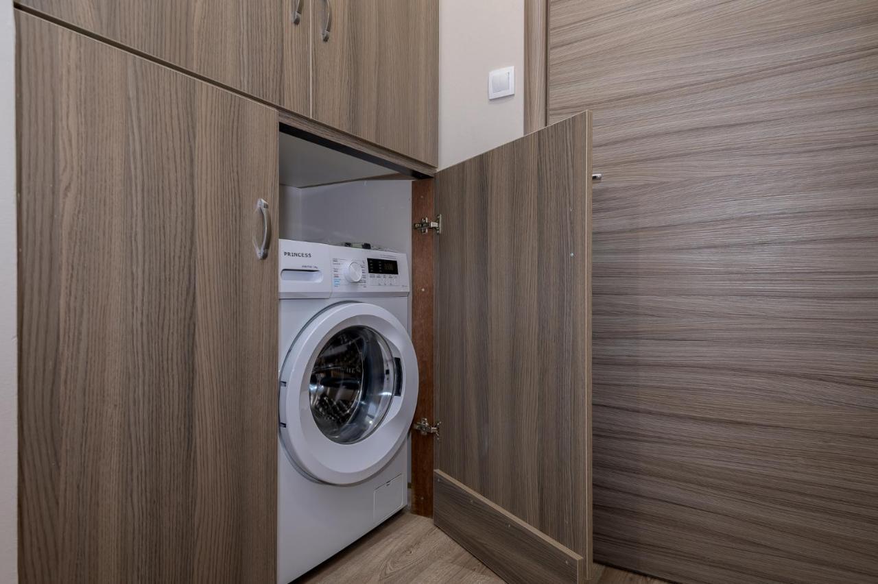 Deluxe Central 2 Bdr Apartment Alexandroupoli Bagian luar foto